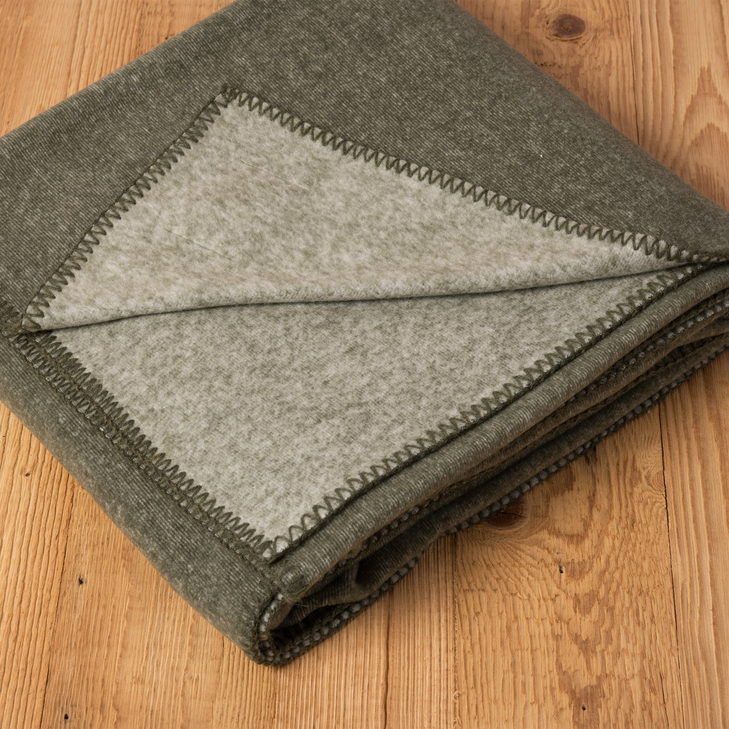 Coperta in fibra di bamboo daunex, nature colore timo plaid piegato retro