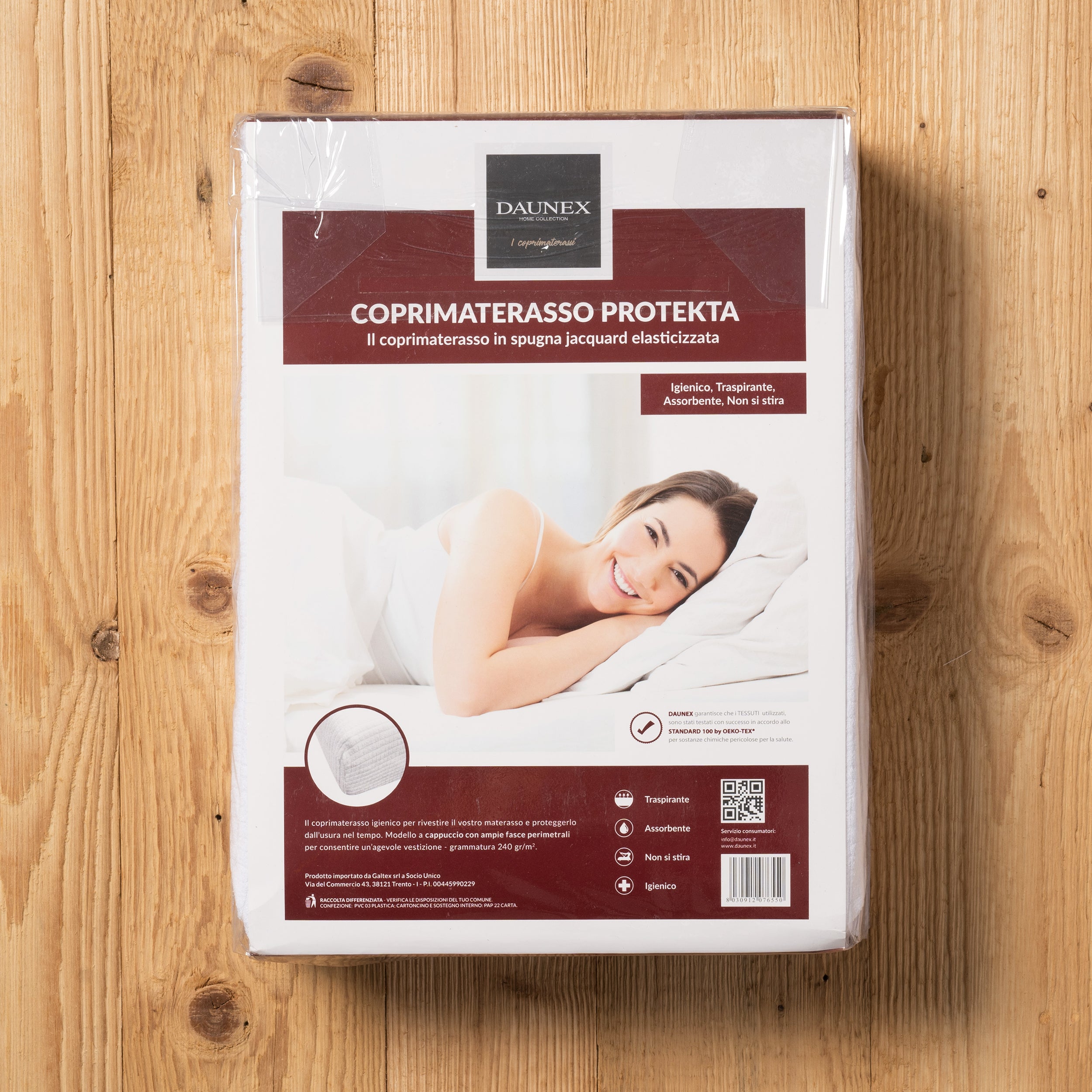 Coprimaterasso protekta in spugna Daunex busta fronte