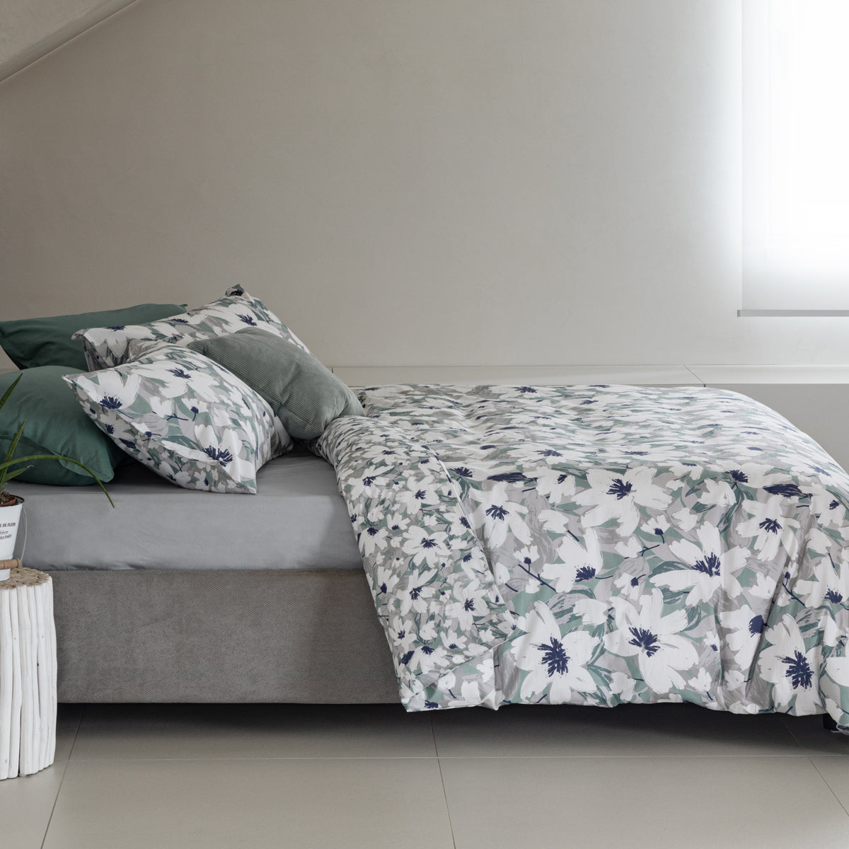 Parure copripiumino Althea ambientata colore metal blue