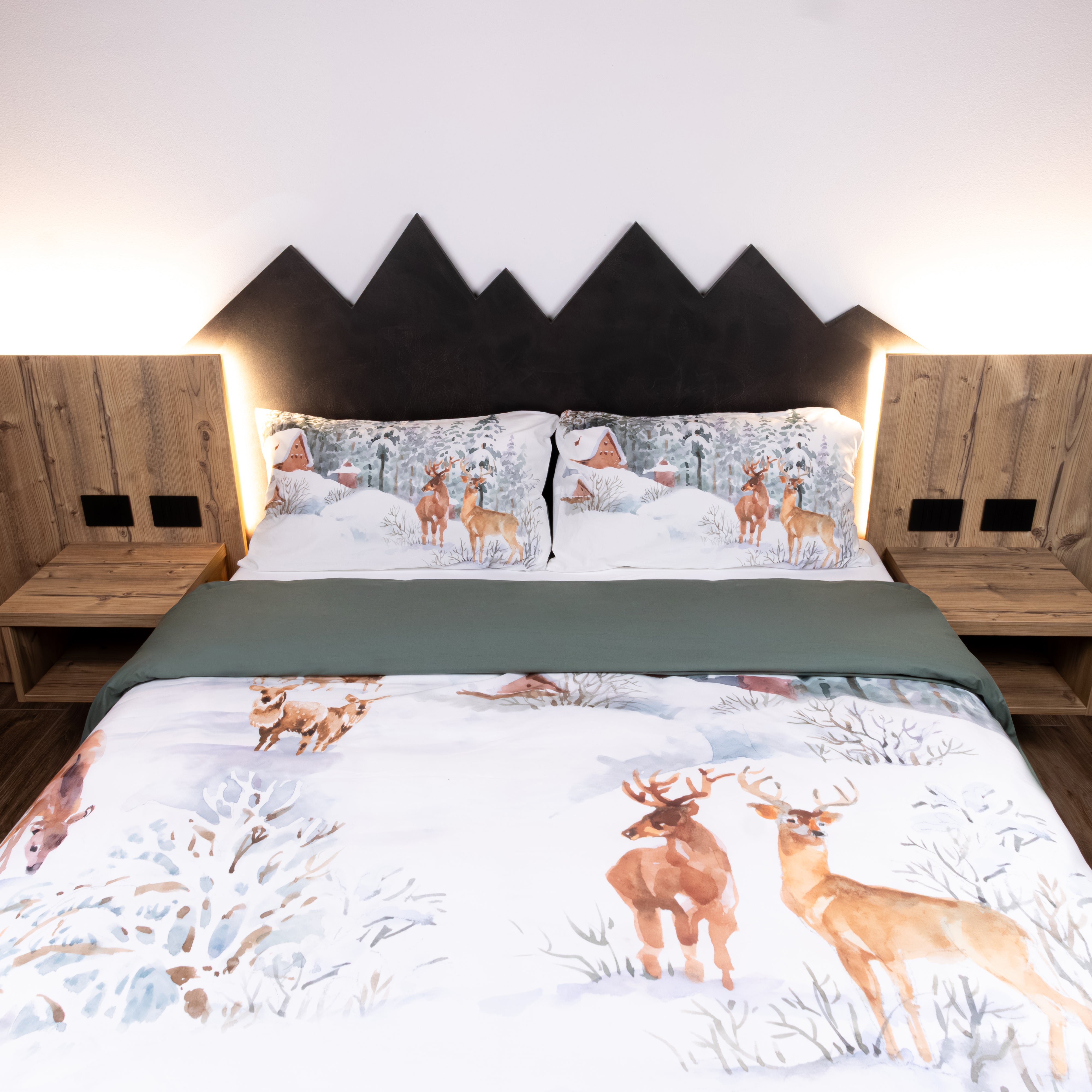Parure copripiumino White Mountain in 100% cotone Daunex ambientata fronte