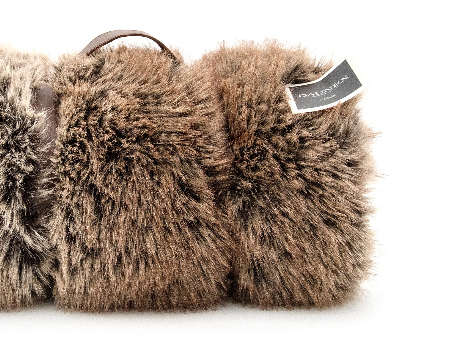 Plaid e coperta effetto pelliccia Daunex Fur Deluxe colore tortora dettaglio