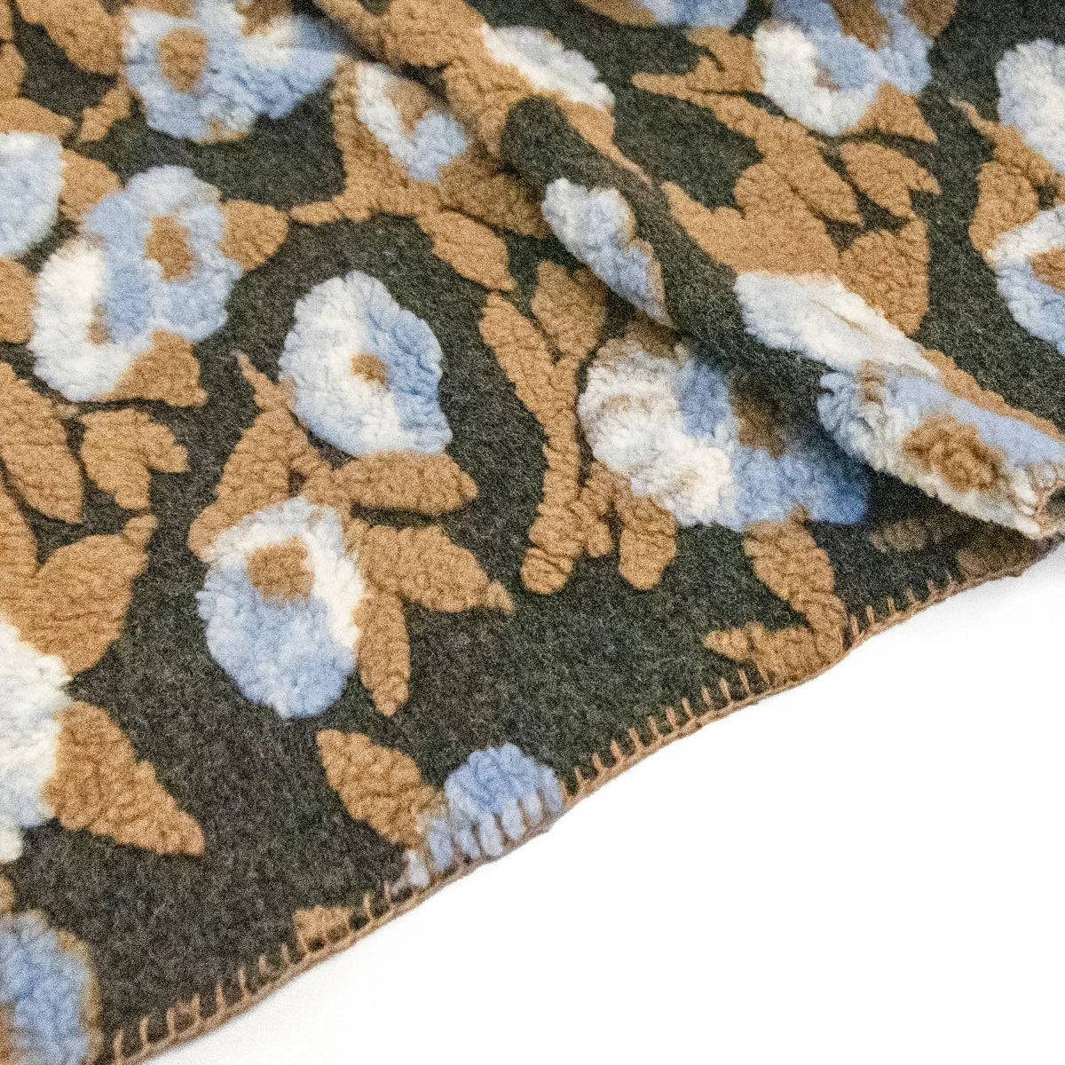 Plaid in lana cotta Ninfea – Coperta artigianale italiana