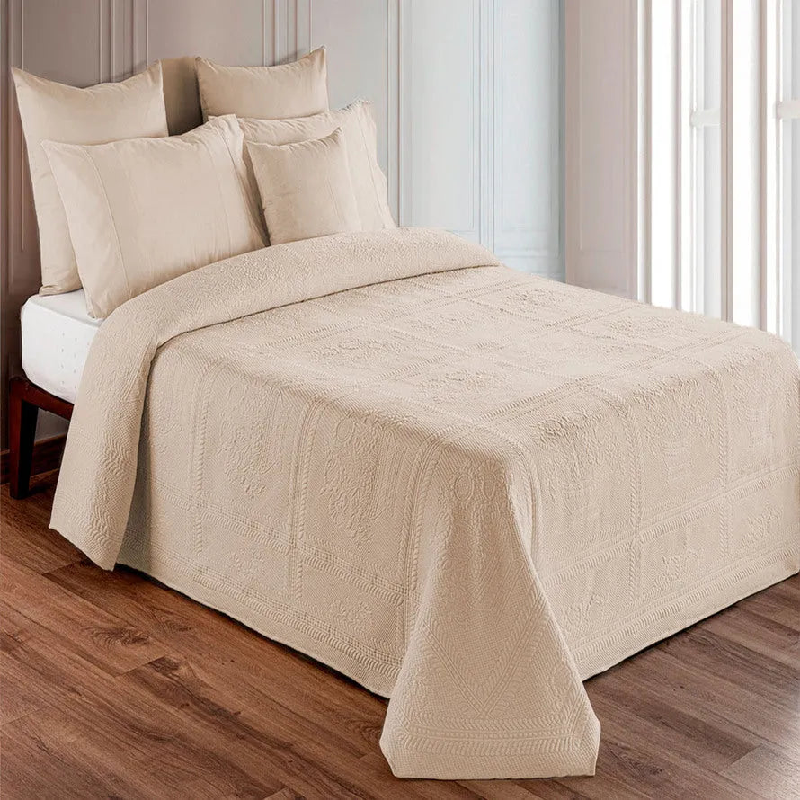 Copriletto in piquet Daunex con lavorazione in jacquard botticelli - Home Loves