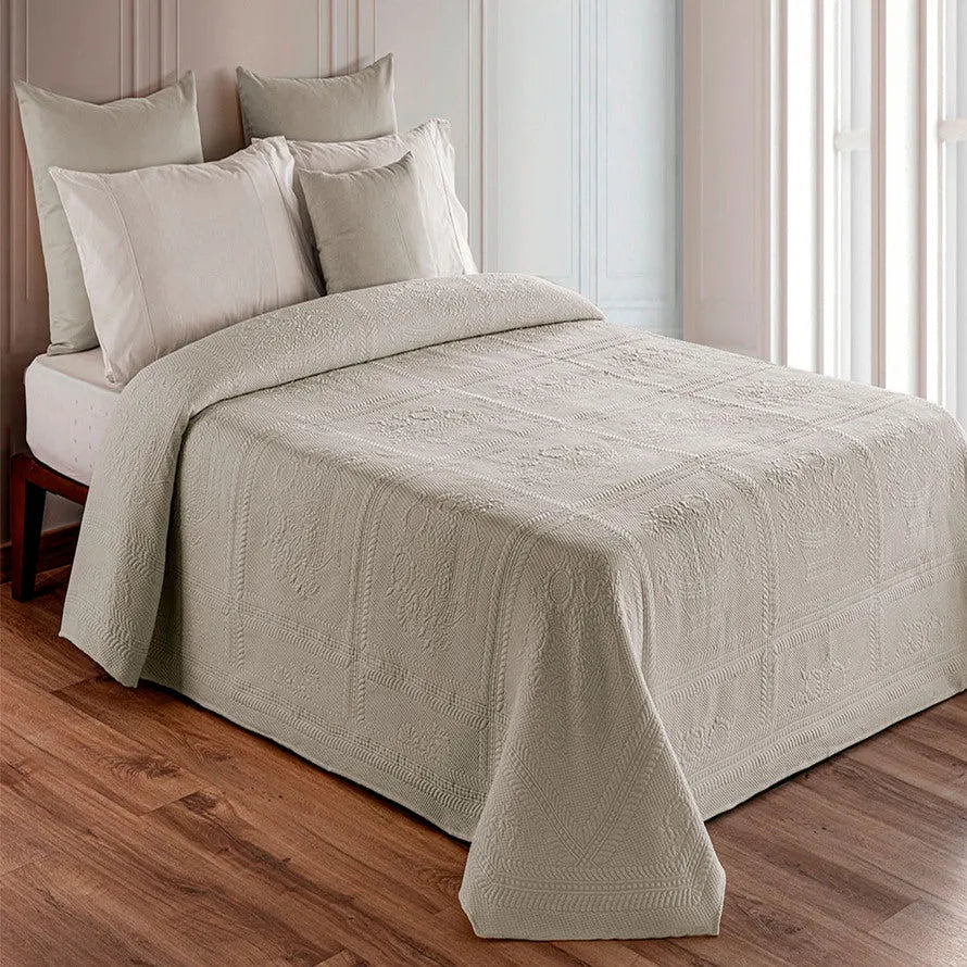 Copriletto in piquet Daunex con lavorazione in jacquard botticelli - Home Loves