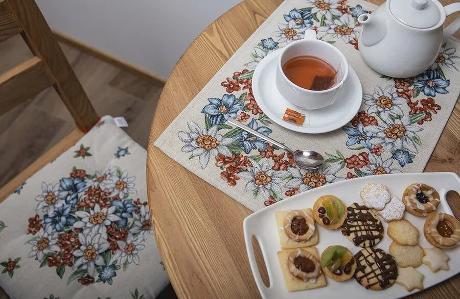 Cuscino trapuntino genziana Daunex misura 40 x 40 cm - Home Loves