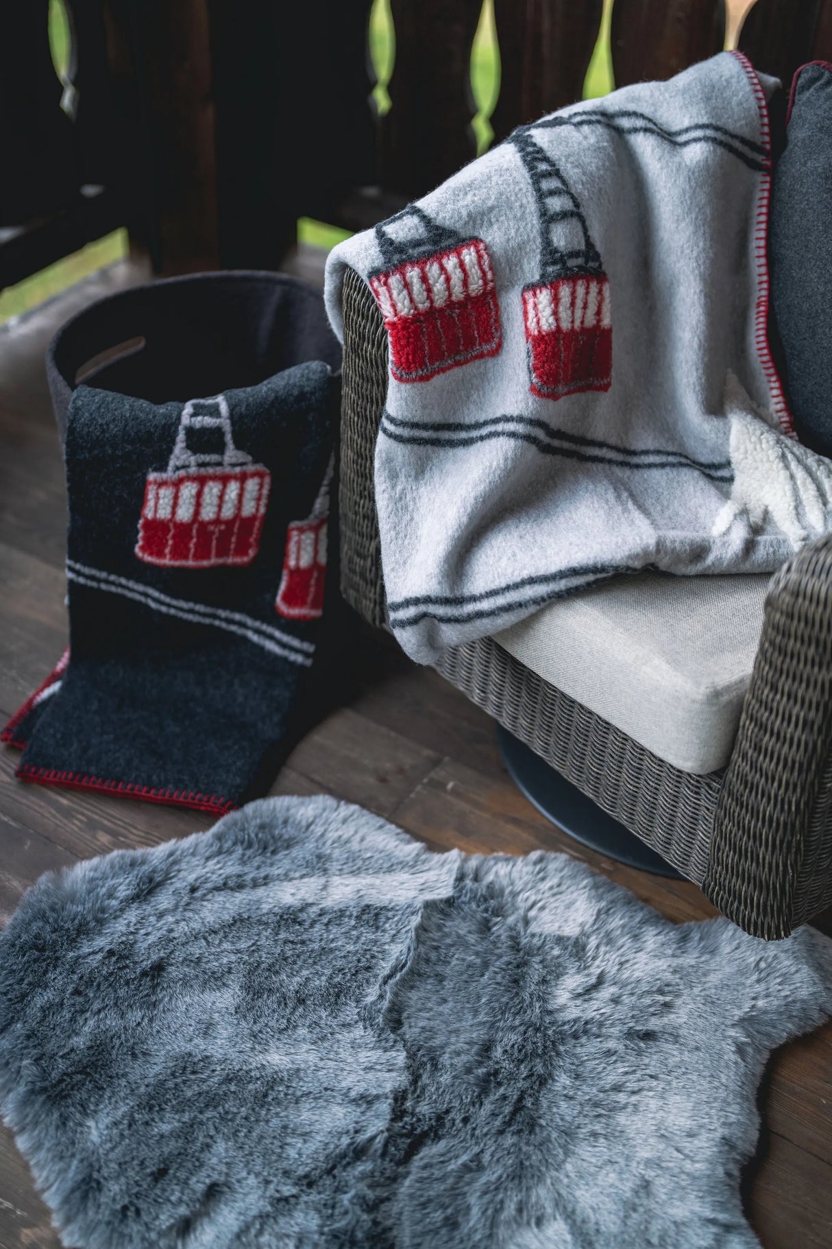 Plaid in lana cotta Daunex disegno monte bianco - Home Loves