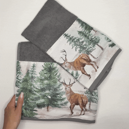 Paire de serviettes Daunex brodées motif sapin