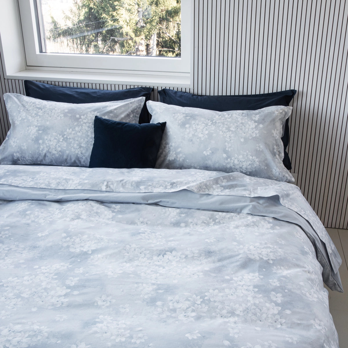 Completo lenzuola in Caldo Cotone Flanella Premium Double-Face ambientata colore grigio