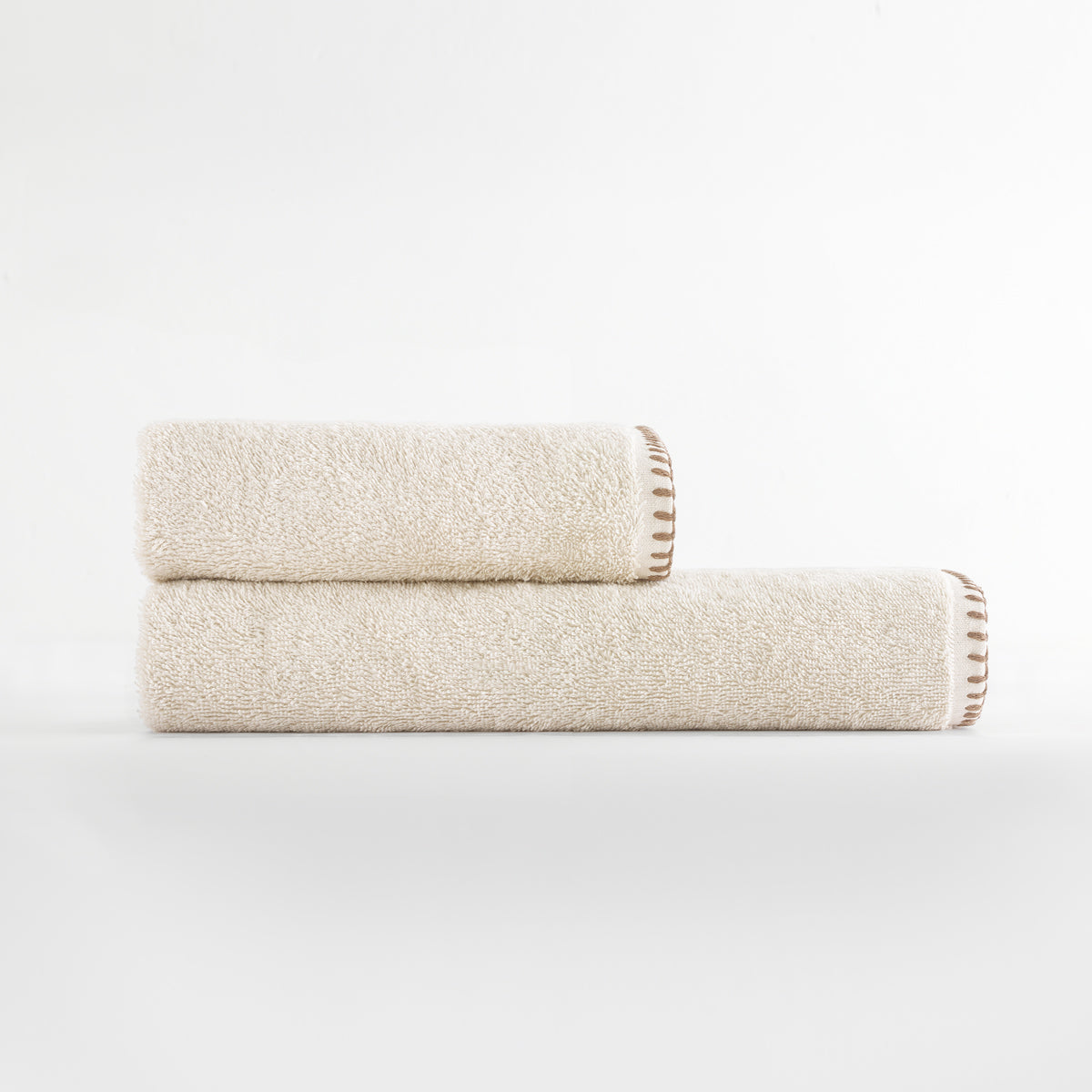 Coppia di Asciugamani Ricamata Siviglia colore beige