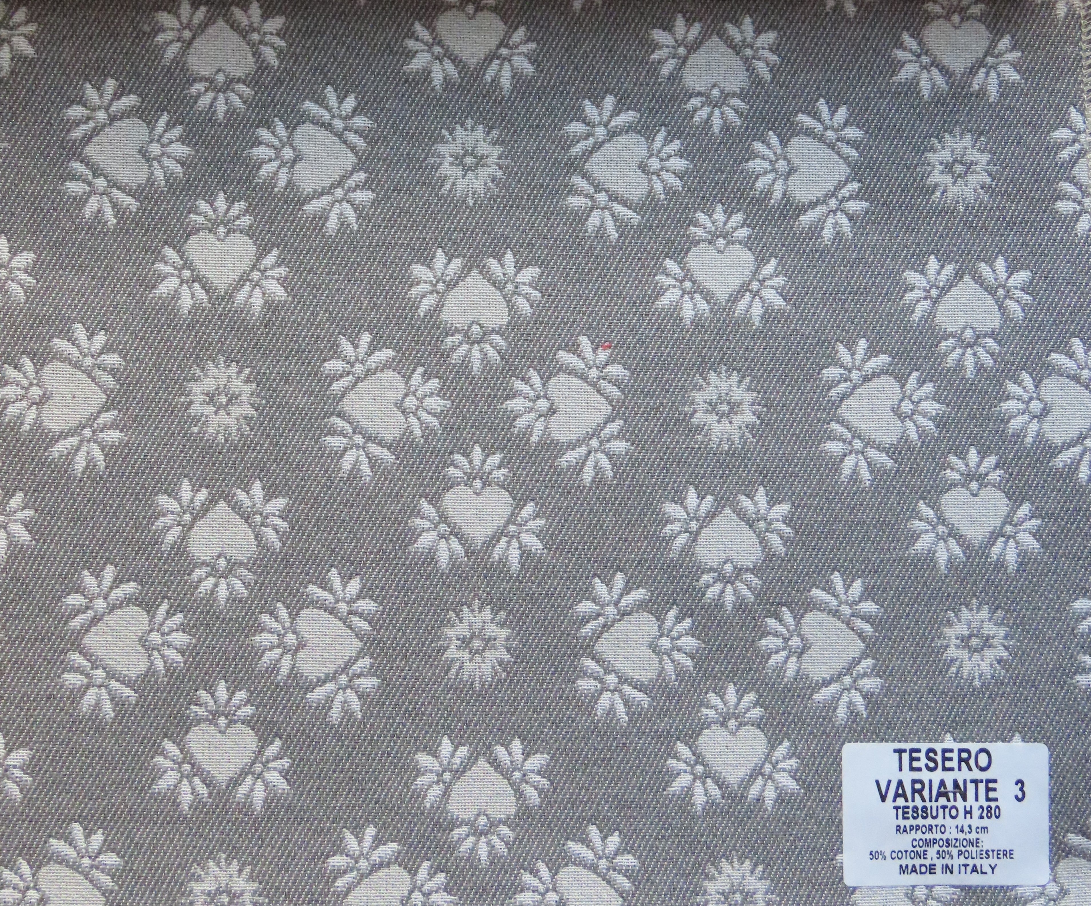Tessuto in stile tirolese made in italy