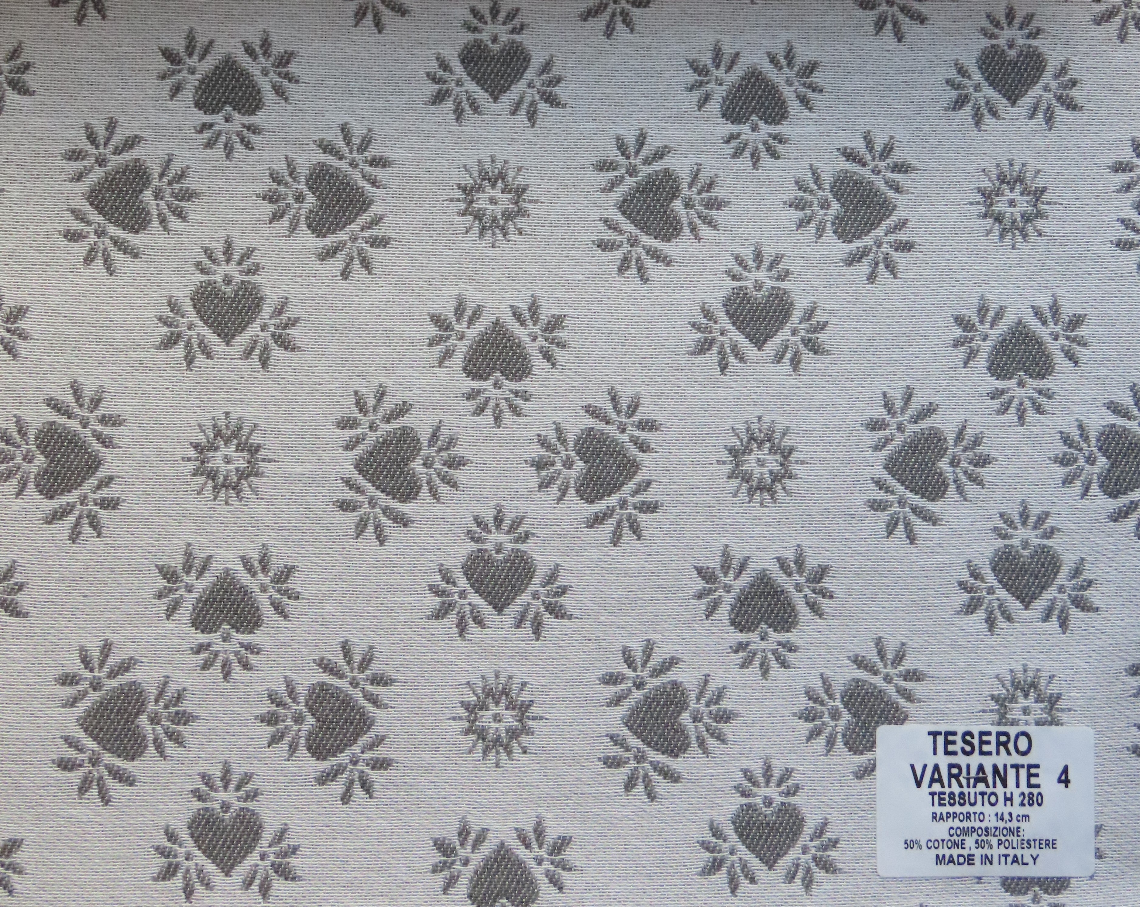 Tessuto in stile tirolese made in italy