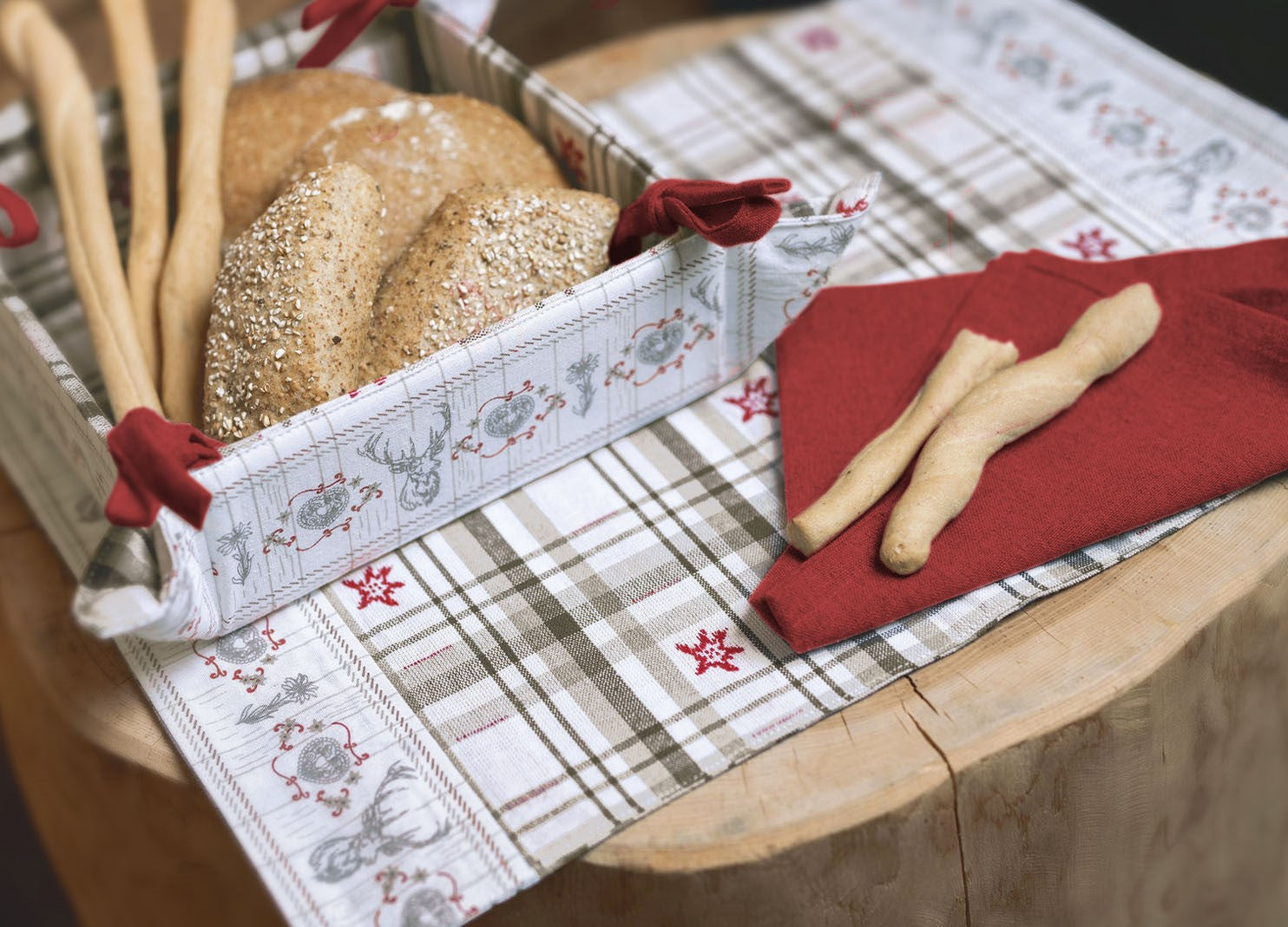 Cestino pane marmolada Daunex in stile tirolese