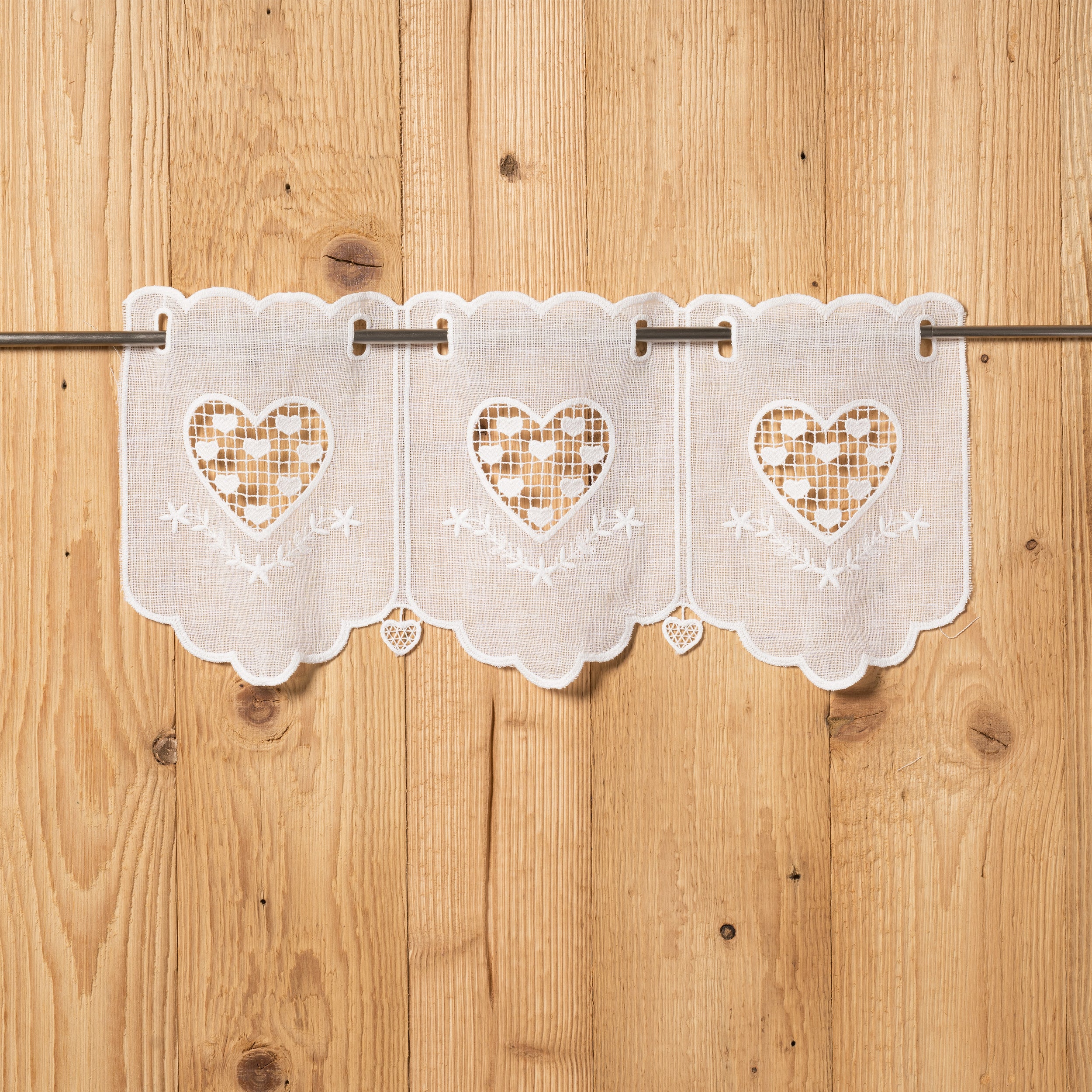 Mantovana h-17 ricamata in stile tirolese cuore appeso colore naturale