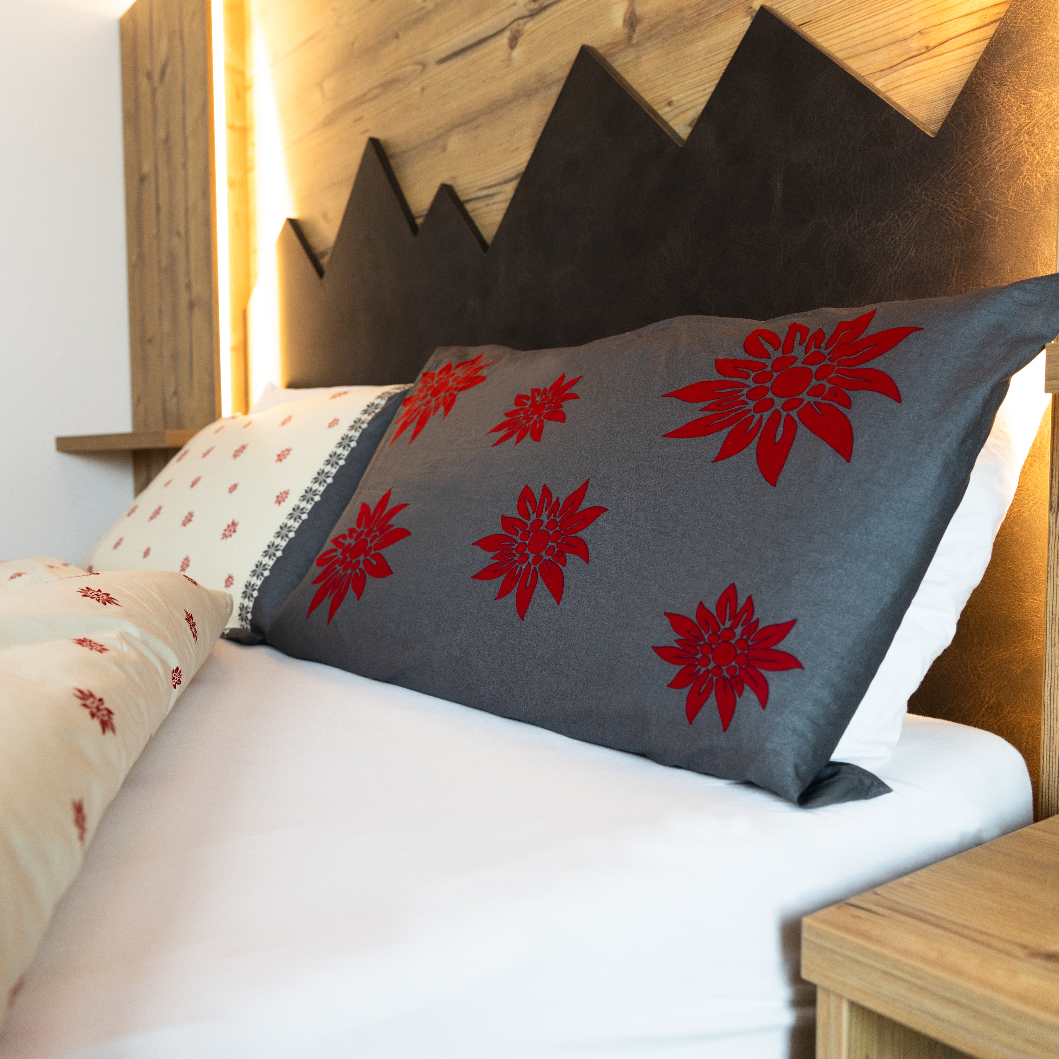 Parure copripiumino in puro cotone Daunex, Braies colore antracite dettaglio federe