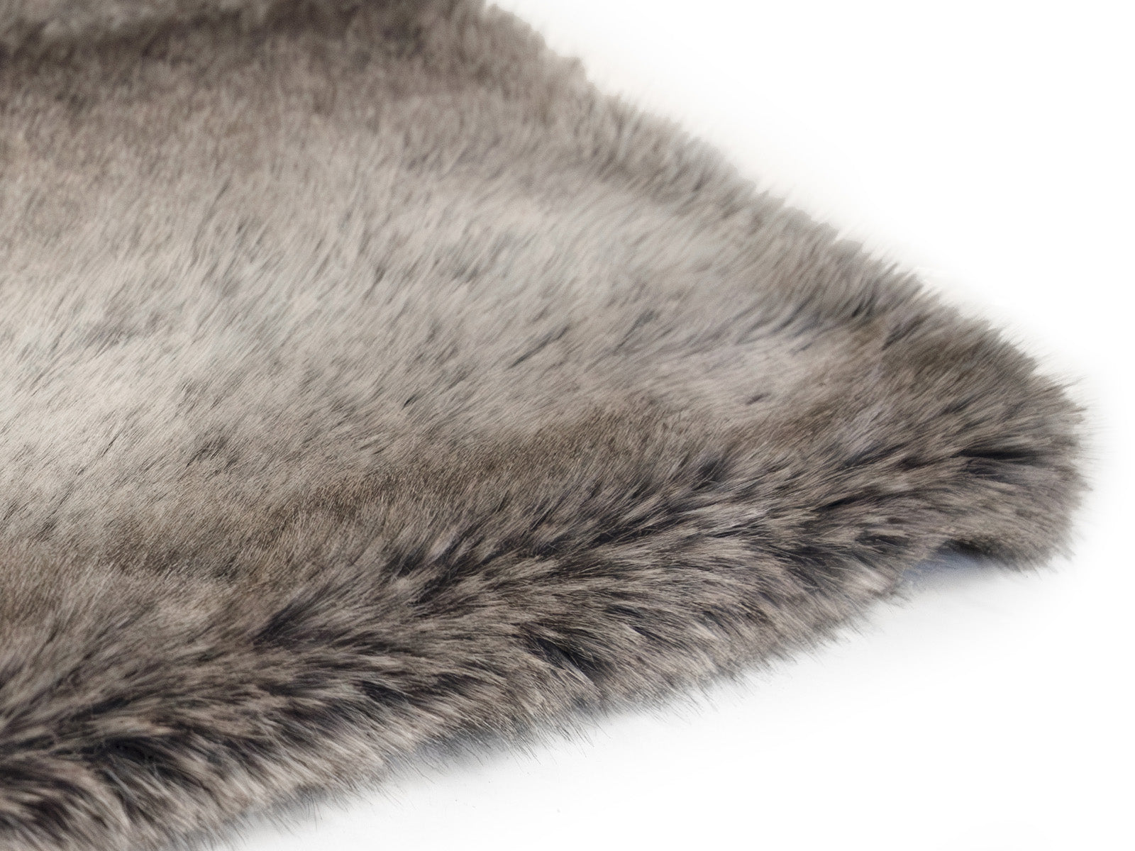 Plaid e coperta effetto pelliccia Daunex Fur Deluxe colore antracite dettaglio tessuto