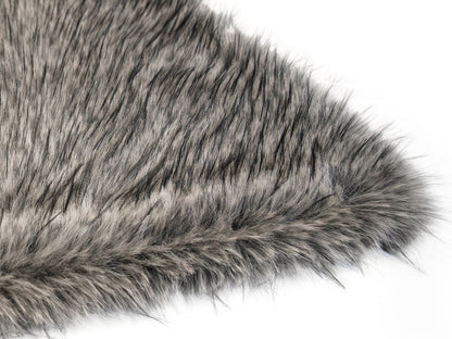Plaid e coperta effetto pelliccia Daunex Fur Deluxe colore grigio dettaglio tessuto