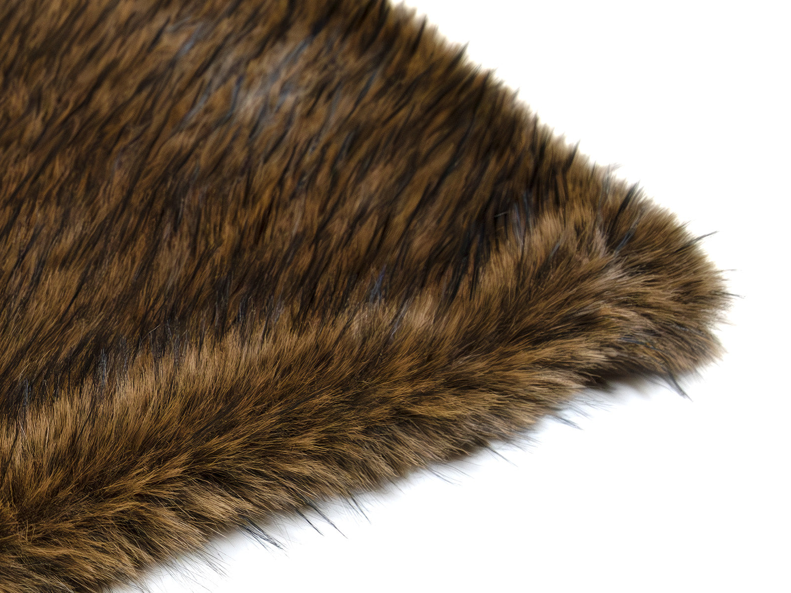 Plaid e coperta effetto pelliccia Daunex Fur Deluxe colore marrone dettaglio tessuto