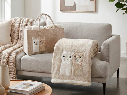 plaid_friend_alpaca_web00
