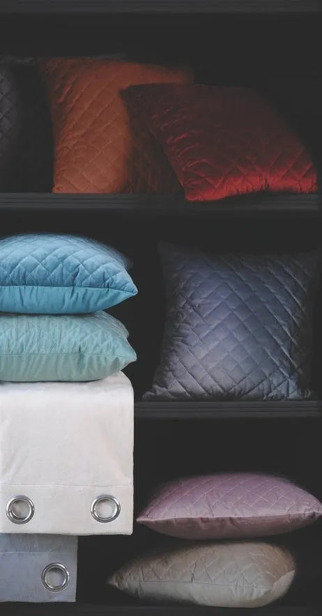 Cuscino arredo danae sfoderabile in velluto colore antracite - Home Loves